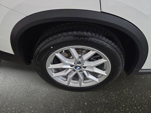 Used 2021 BMW X5 xDrive40i w/ Premium Package 2 AWD/4WD image 32