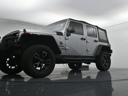 Used 2018 Jeep Wrangler Unlimited Sport AWD/4WD image 20