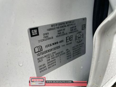 Used 2017 GMC Canyon SLT image 32