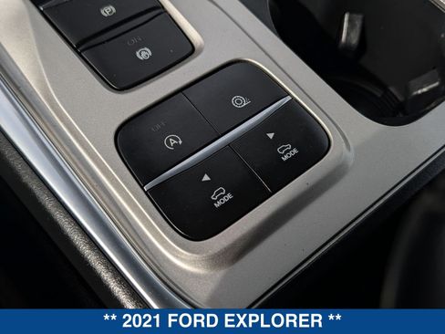 Certified 2021 Ford Explorer Limited w/ Equipment Group 301A RWD image 34