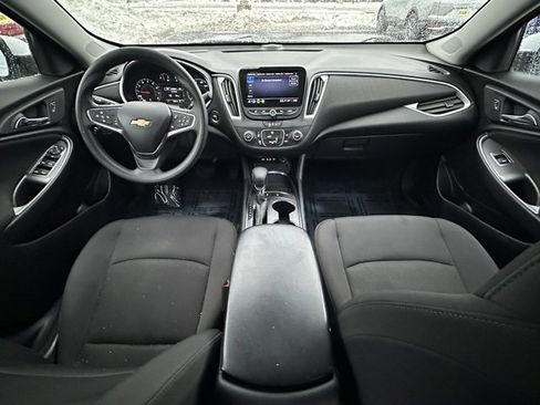 Used 2021 Chevrolet Malibu LS w/ Driver Confidence Package II image 27