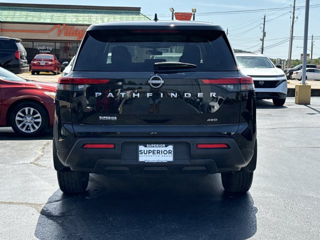 Certified 2025 Nissan Pathfinder S AWD/4WD image 4