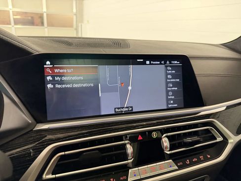 Used 2022 BMW X7 xDrive40i w/ M Sport Package AWD/4WD image 22