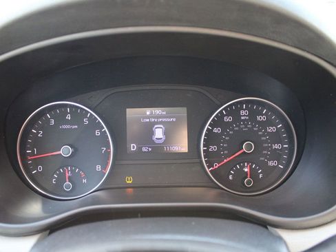 Used 2020 Kia Sportage LX image 15