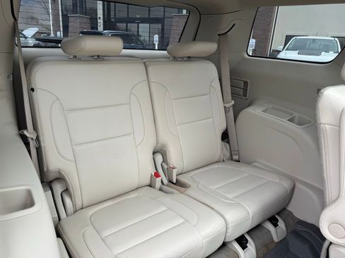 Used 2020 GMC Acadia Denali w/ Trailering Package AWD/4WD image 12