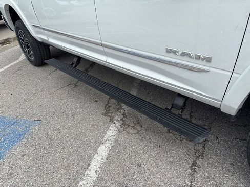 New 2026 RAM 2500 Limited AWD/4WD image 39