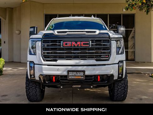 Used 2024 GMC Sierra 2500 AT4 w/ AT4 Premium Plus Package image 4