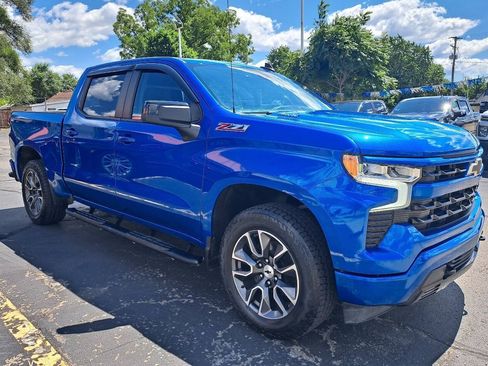 Used 2022 Chevrolet Silverado 1500 RST AWD/4WD image 2