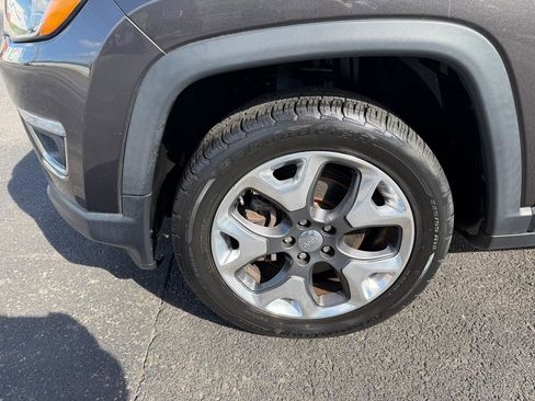 Used 2018 Jeep Compass Limited w/ Navigation Group image 9