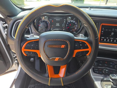Used 2019 Dodge Challenger R/T w/ Driver Convenience Group RWD image 18
