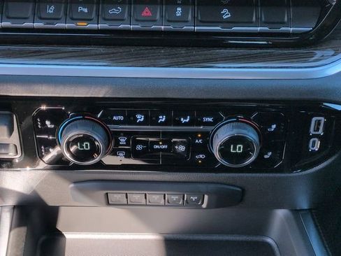 New 2026 Chevrolet Silverado 2500 LT w/ Texas Edition image 9