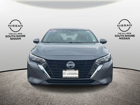 Used 2025 Nissan Sentra SV FWD image 2