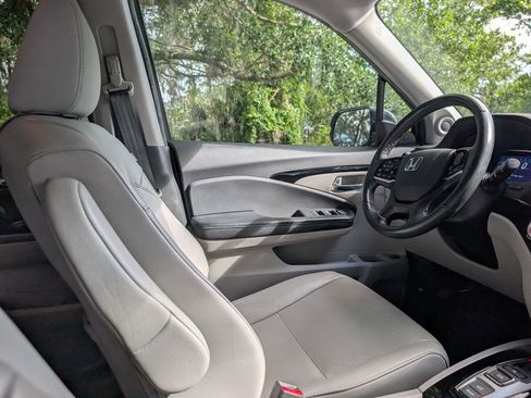 Used 2019 Honda Pilot Elite image 10