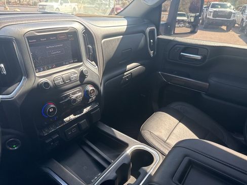 Used 2020 Chevrolet Silverado 3500 LTZ w/ LTZ Plus Package image 13