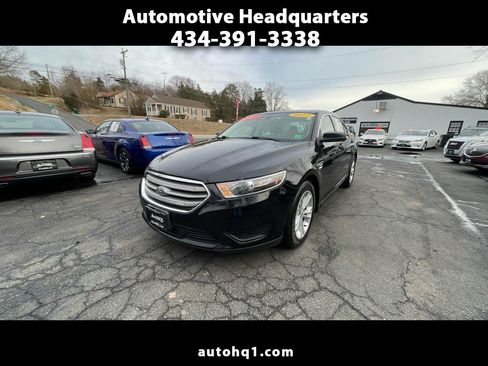 Used 2017 Ford Taurus SE FWD image 1
