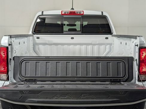 Used 2025 Chevrolet Colorado Trail Boss image 8