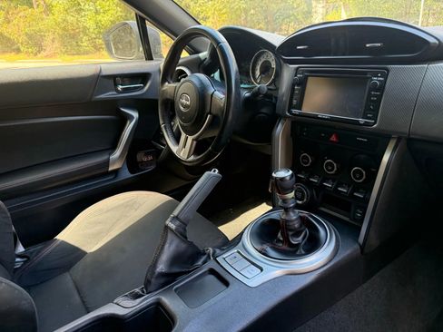 Used 2013 Scion FR-S image 10