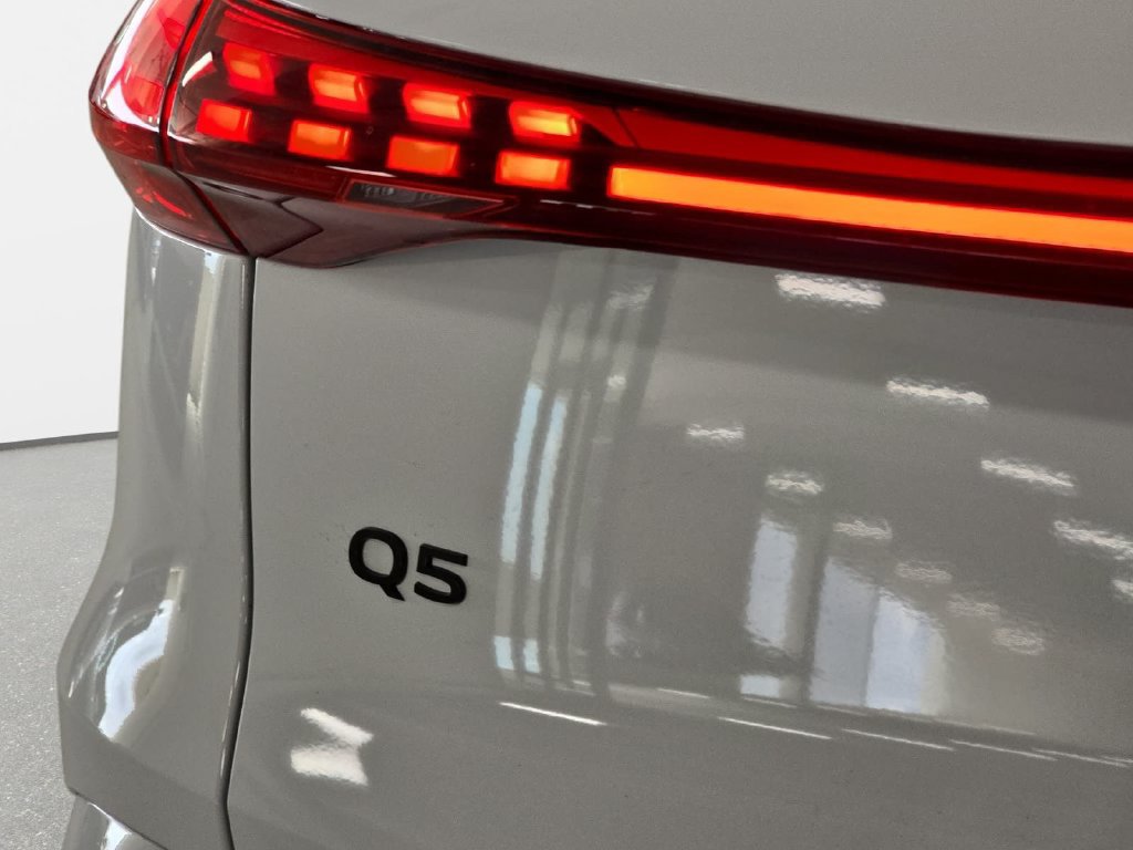 New 2026 Audi Q5 Premium Plus w/ Premium Plus AWD/4WD image 20