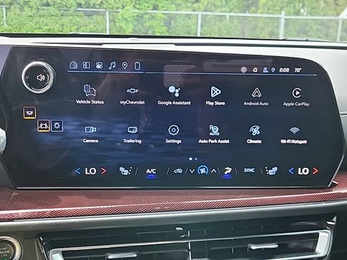 Used 2025 Chevrolet Traverse Z71 w/ Enhanced Driving Package AWD/4WD image 23