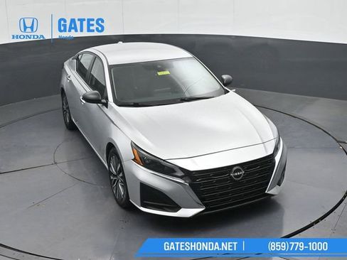Used 2024 Nissan Altima 2.5 SV image 51