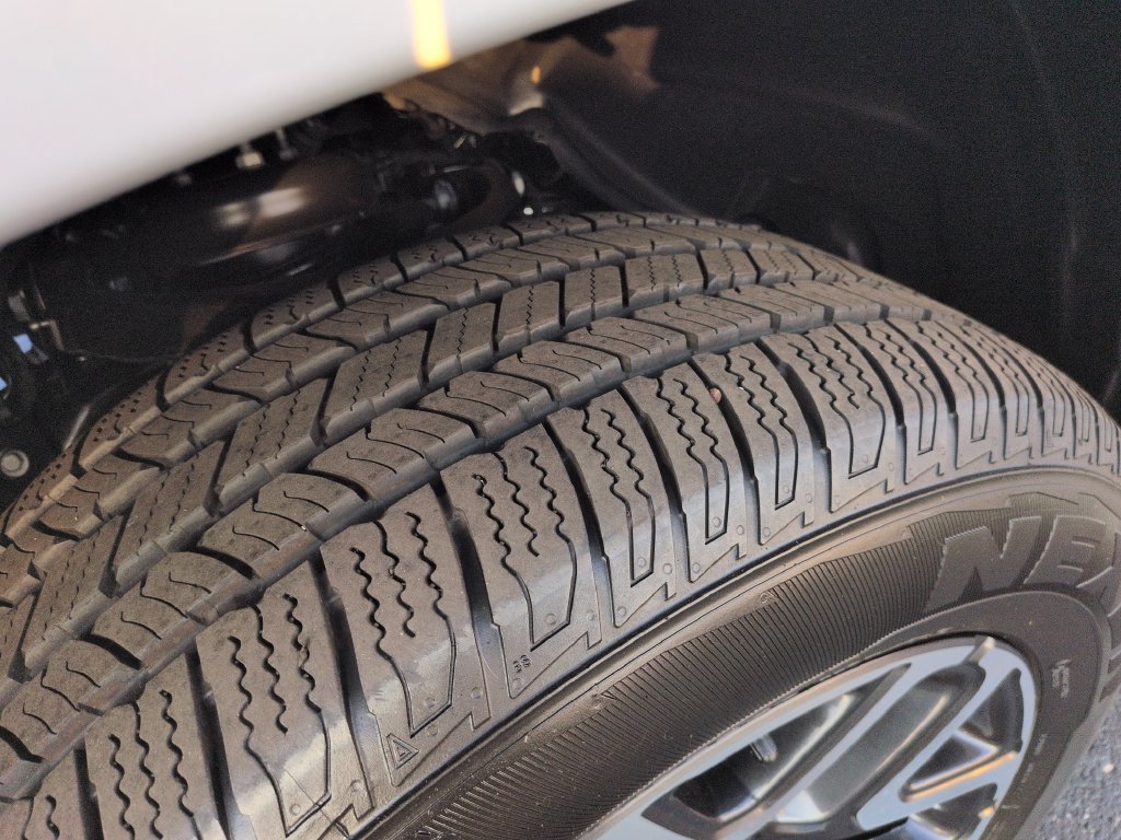 Used 2026 RAM 1500 Laramie AWD/4WD image 28