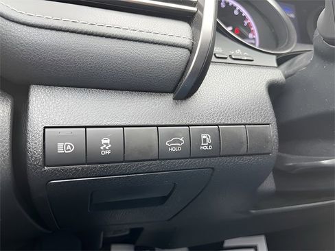 Used 2023 Toyota Camry SE image 14
