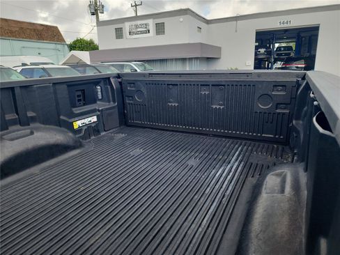 Used 2025 Ford F250 Lariat w/ Lariat Ultimate Package AWD/4WD image 18