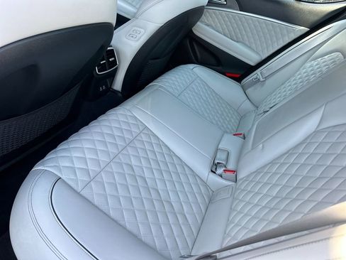 Used 2025 Genesis G70 3.3T Advanced w/ Sport Prestige Package image 12