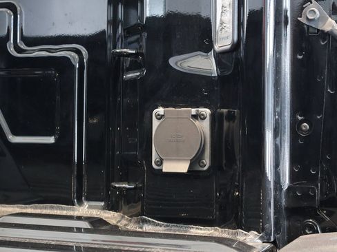 Used 2024 Chevrolet Silverado 1500 LT Trail Boss w/ Convenience Package II image 33