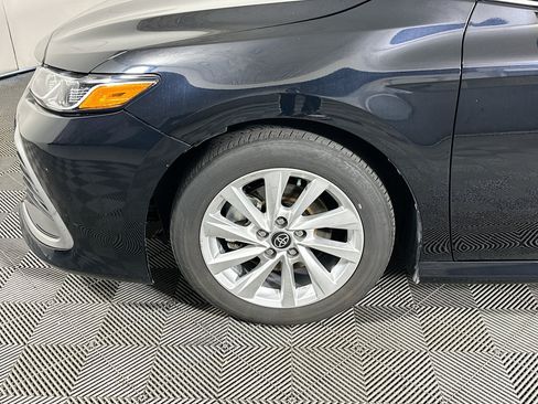 Used 2024 Toyota Camry LE w/ Convenience Package FWD image 11
