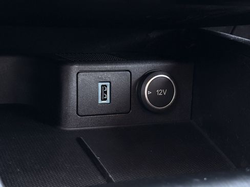 Used 2020 Ford Escape SE image 23