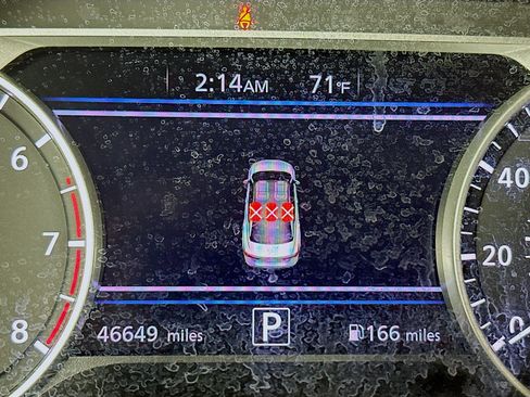 Used 2025 Nissan Sentra SV FWD image 19
