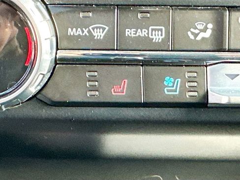 Used 2023 Ford F150 Limited image 21