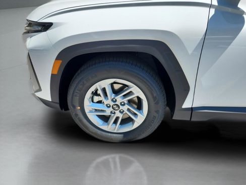 New 2026 Hyundai Tucson SE image 25