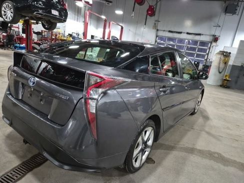 Used 2016 Toyota Prius Three Touring image 8