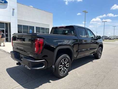 Used 2023 GMC Sierra 1500 AT4 AWD/4WD image 8