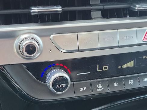 Used 2025 Kia Telluride S AWD/4WD image 30
