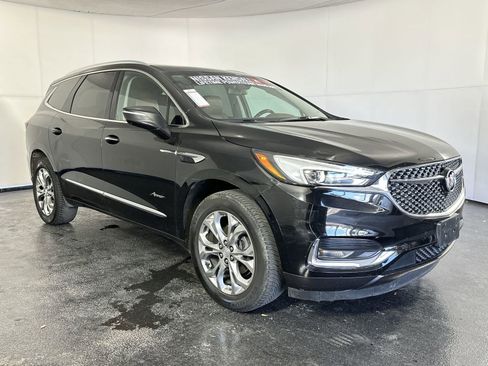 Used 2019 Buick Enclave Avenir w/ Avenir Technology Package image 3
