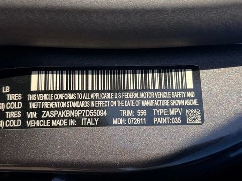 Used 2023 Alfa Romeo Stelvio Ti AWD/4WD image 39