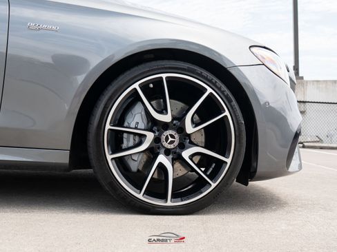 Used 2018 Mercedes-Benz E 43 AMG 4MATIC Sedan image 9