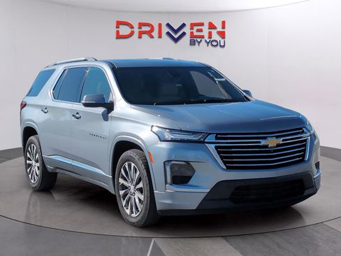 Used 2023 Chevrolet Traverse Premier image 7