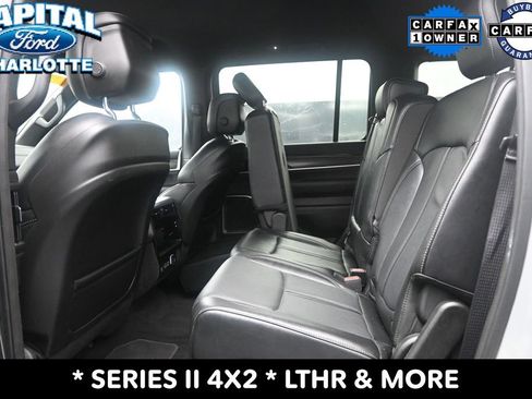 Used 2024 Jeep Wagoneer Series II w/ Flexible Seating Group RWD image 10