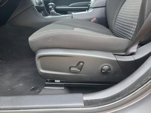 Used 2023 Dodge Charger SXT image 15