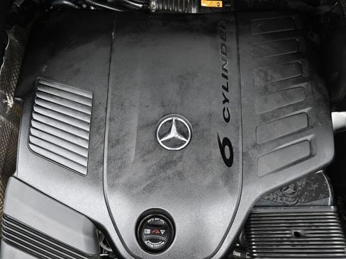 Used 2023 Mercedes-Benz GLS 450 4MATIC image 28