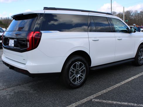 Used 2025 Ford Expedition Max Active image 6