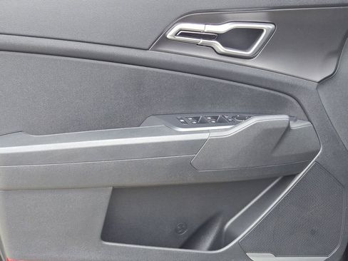 New 2026 Kia Sportage LX image 15