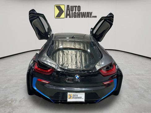 Used 2016 BMW i8 image 14