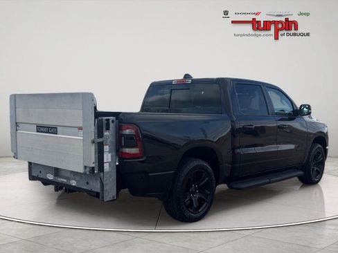 Used 2021 RAM 1500 Big Horn AWD/4WD image 5