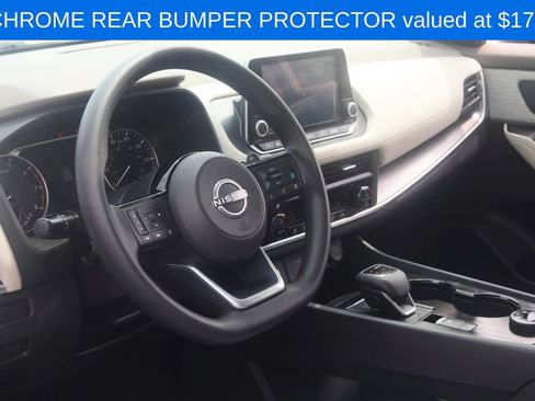 Used 2023 Nissan Rogue SV AWD/4WD image 6