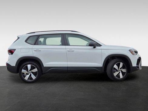 New 2026 Volkswagen Taos S AWD/4WD image 3
